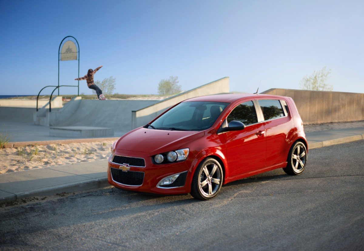 2014-Chevrolet-SonicRS-022-medium