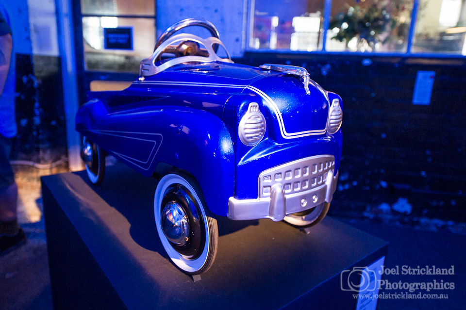 Outside the Oval - Ford Australia - Exhibition - 1000 Pound Bend Gallery - October 2014