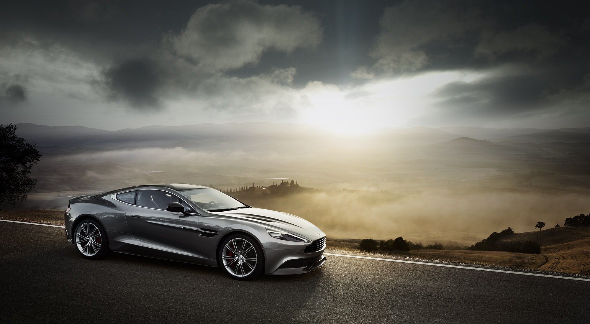 Aston_Martin_Vanquish