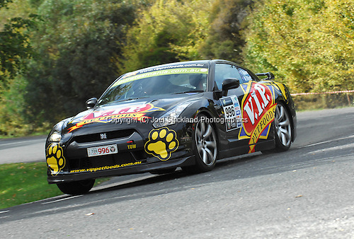 Tony Quinn & Naomi Tillett in their Nissan GTR
