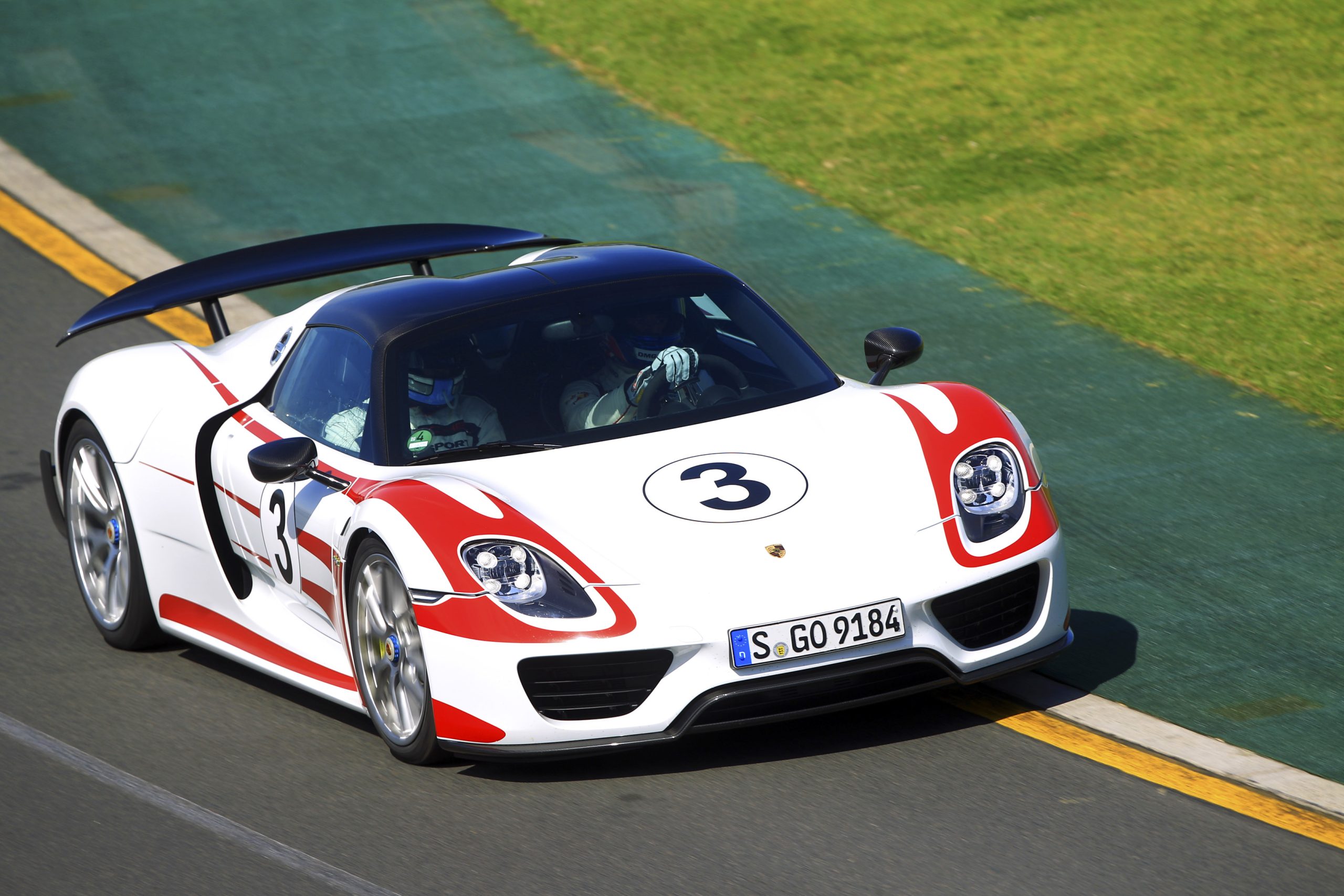 Porsche 918 Spider at Australian F1 Grand Prix